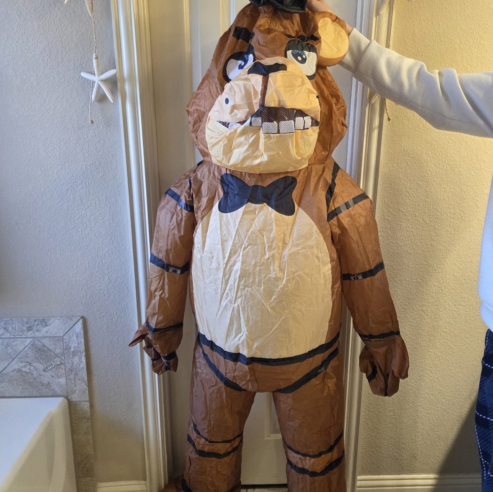 Freddy Fazbear Five Nights At Freddys Inflatible Kids Costume - Picture 11 of 16